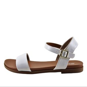 Soda Comfy Meadow Sandals in White